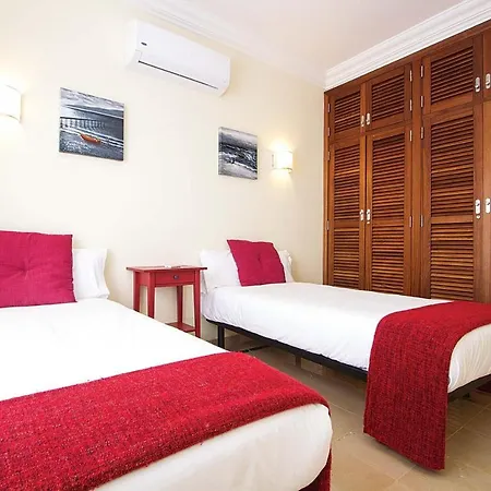Playa Blanca Sleeps 6 Air Con Wifi Villa Playa Blanca (Lanzarote)